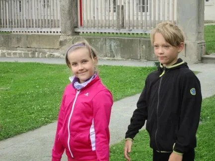 Škola v přírodě 1. A, 2. B, 4. A - Broumov (část 1)