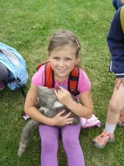 Škola v přírodě 1. A, 2. B, 4. A - Broumov (část 1)