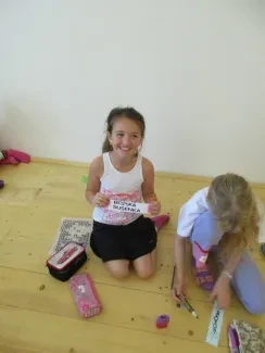 Škola v přírodě 1. A, 2. B, 4. A - Broumov (část 1)