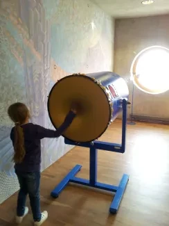 ŠD druháků na výstavě Hry a klamy ve vědecké knihově