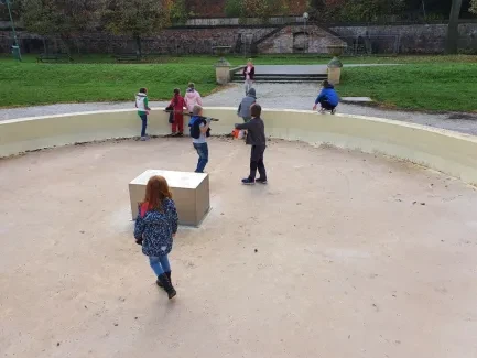 NAB_Stvoření světa_2. B