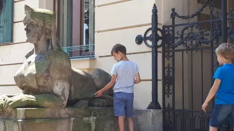 Za hradeckými lvy s architektem města_2. A