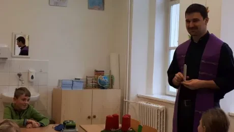 Žehnání adventního věnce_3. A a 7. B