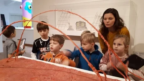 Vysvědčení v galerii_1. A_(1)