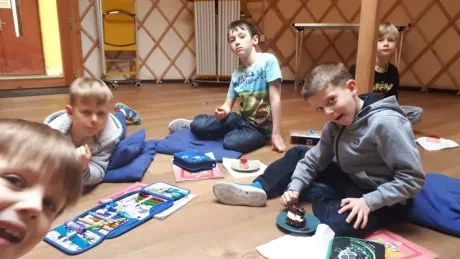 Učíme se a slavíme v jurtě_1. A