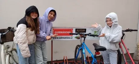 Reklama v češtině_5. B