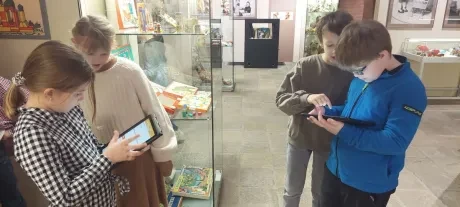 Výstava retrohraček_Muzeum VČ_3. A