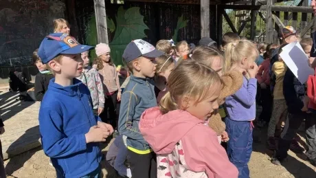 Den Země_1. A, 1. B