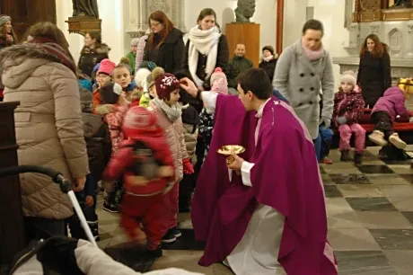 Mše svatá před Vánocemi