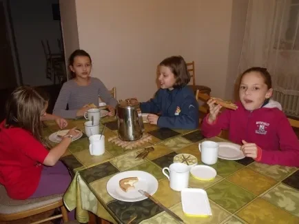 Přespávání Holka IN