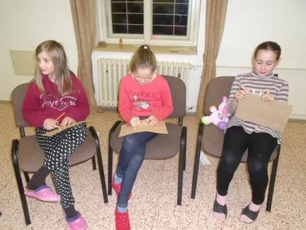 Přespávání Holka IN