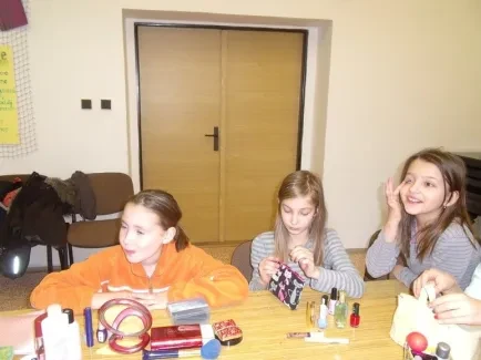 Přespávání Holka IN