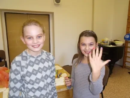 Přespávání Holka IN