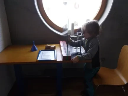 ŠD prvňáků na výstavě Hry a klamy ve vědecké knihovně