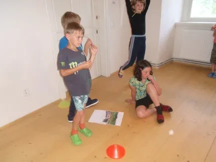 Škola v přírodě 1. A, 2. B, 4. A - Broumov (část 3)