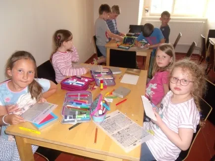 Škola v přírodě 1. A, 2. B, 4. A - Broumov (část 3)