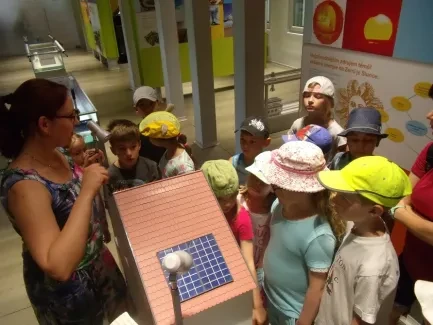 Výlet 1. A - Hučák, projížďka lodí