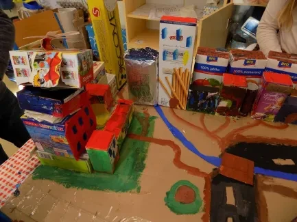 Město z krabic_3. B