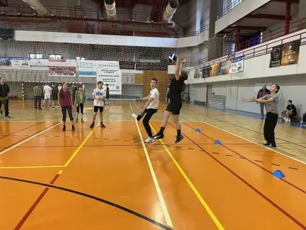 Školní turnaj_vybíjená