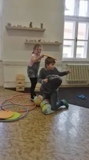 Landart a lampičky ve školní družině