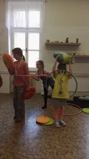 Landart a lampičky ve školní družině