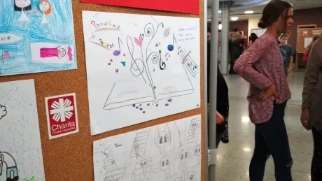 Pomáhat je radost - vernisáž