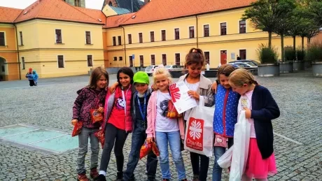 Vernisáž_OCH HK_Pomáháme seniorům_ŠD