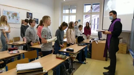 Žehnání adventního věnce_3. A a 7. B