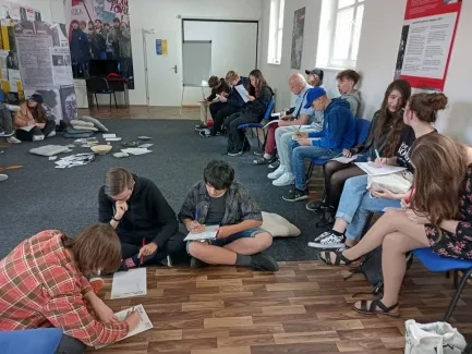 Institut Paměti národa_8. A