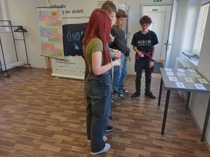 Paměť národa_9. A a 9. B_1