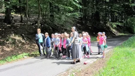 Škola v přírodě 1.B, 2.A - Janské Lázně (část 1)