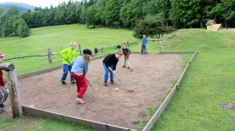 Škola v přírodě 1.B, 2.A - Janské Lázně (část 1)