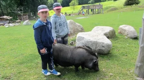 Škola v přírodě 1.B, 2.A - Janské Lázně (část 1)