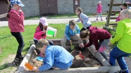 Škola v přírodě 1.B, 2.A - Janské Lázně (část 2)