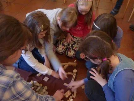 Druháci na velikonočním programu "Kameny"