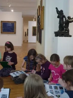 Druháci premiérově v Galerii moderního umění