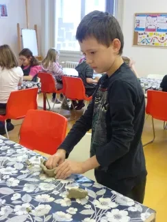 Druháci premiérově v Galerii moderního umění