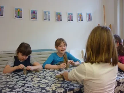 Druháci premiérově v Galerii moderního umění