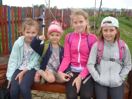 Škola v přírodě 1. A, 2. B, 4. A - Broumov (část 2)