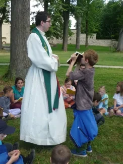 Škola v přírodě 1. A, 2. B, 4. A - Broumov (část 2)