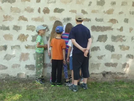 Škola v přírodě 1. A, 2. B, 4. A - Broumov (část 2)