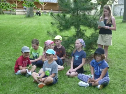 Škola v přírodě 1. A, 2. B, 4. A - Broumov (část 3)