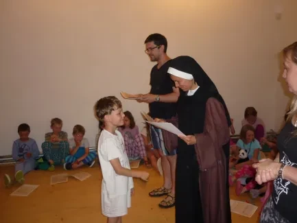 Škola v přírodě 1. A, 2. B, 4. A - Broumov (část 3)