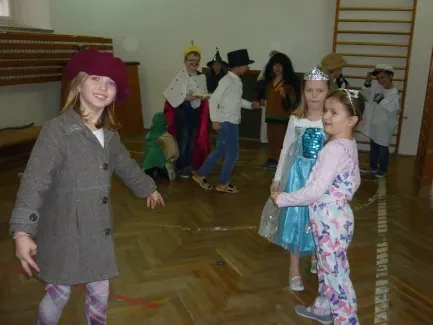 Masopust - karneval - 1. B a 2. A