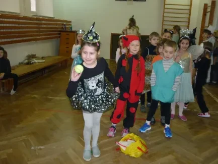 Masopust - karneval - 1. B a 2. A