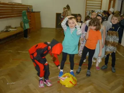 Masopust - karneval - 1. B a 2. A