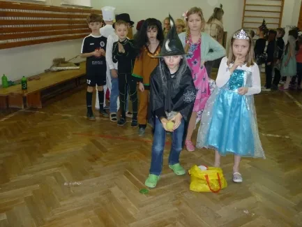 Masopust - karneval - 1. B a 2. A