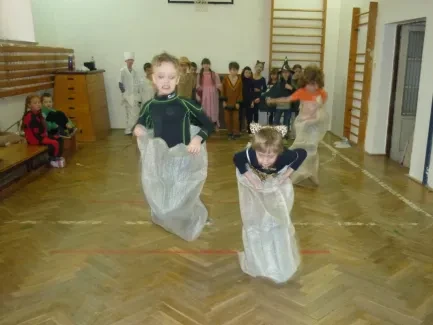 Masopust - karneval - 1. B a 2. A